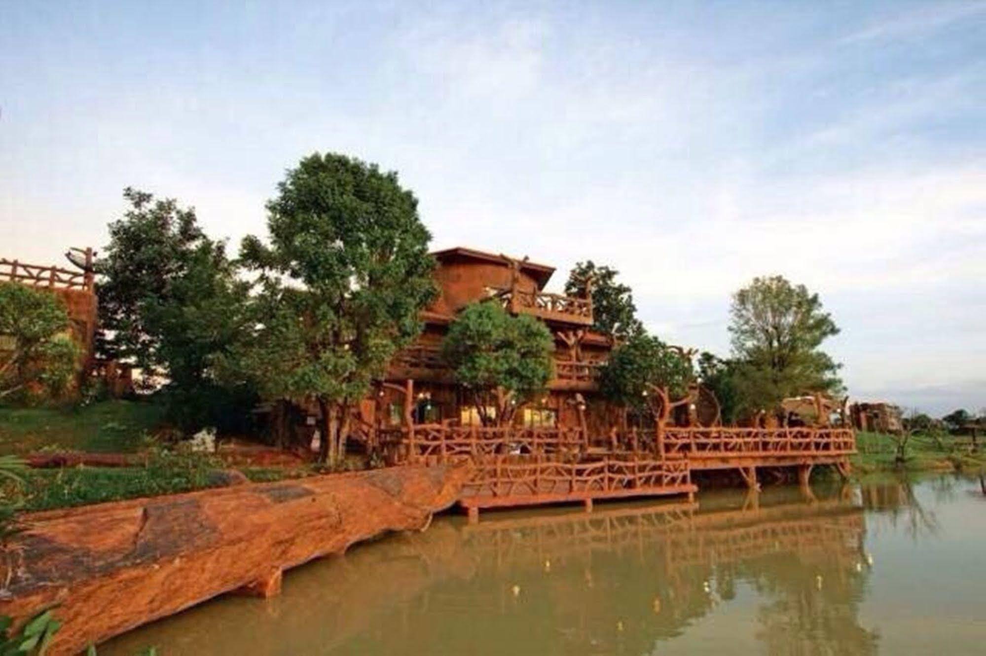 Timberland And Fruit Resort Pong Yo Ngoại thất bức ảnh